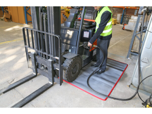Looking for a large oil spill control tray for your outdoor machinery plant or heavy equipment? Then look no further than our unique SpillTector Oil Spill Tray range - SKU ST-LGE/5 - Image 6